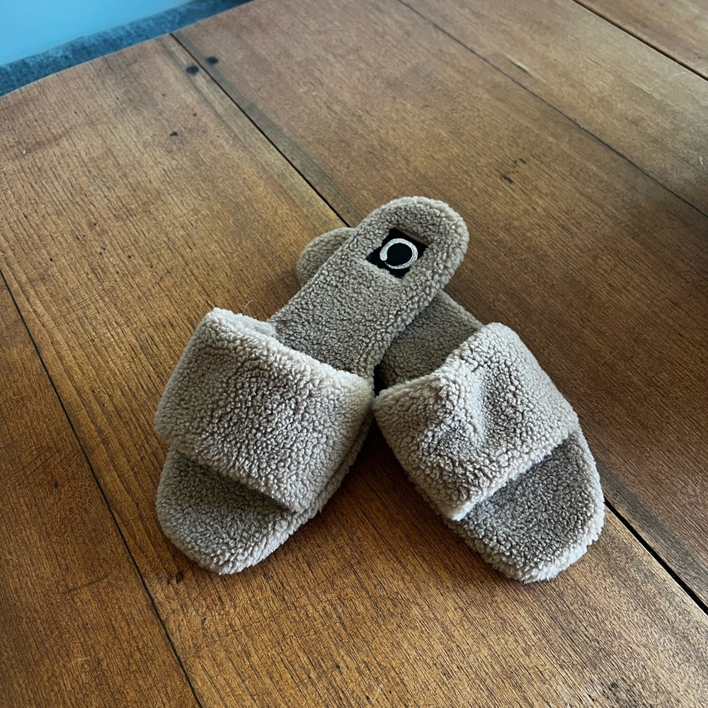Journee Collection Tan Fuzzy Slippers